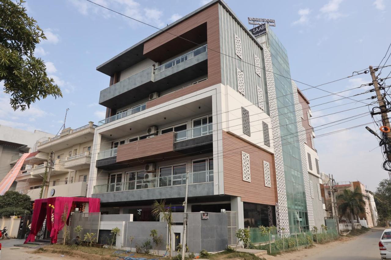 Vaabi Saabi Hotel Gurgaon Zewnętrze zdjęcie