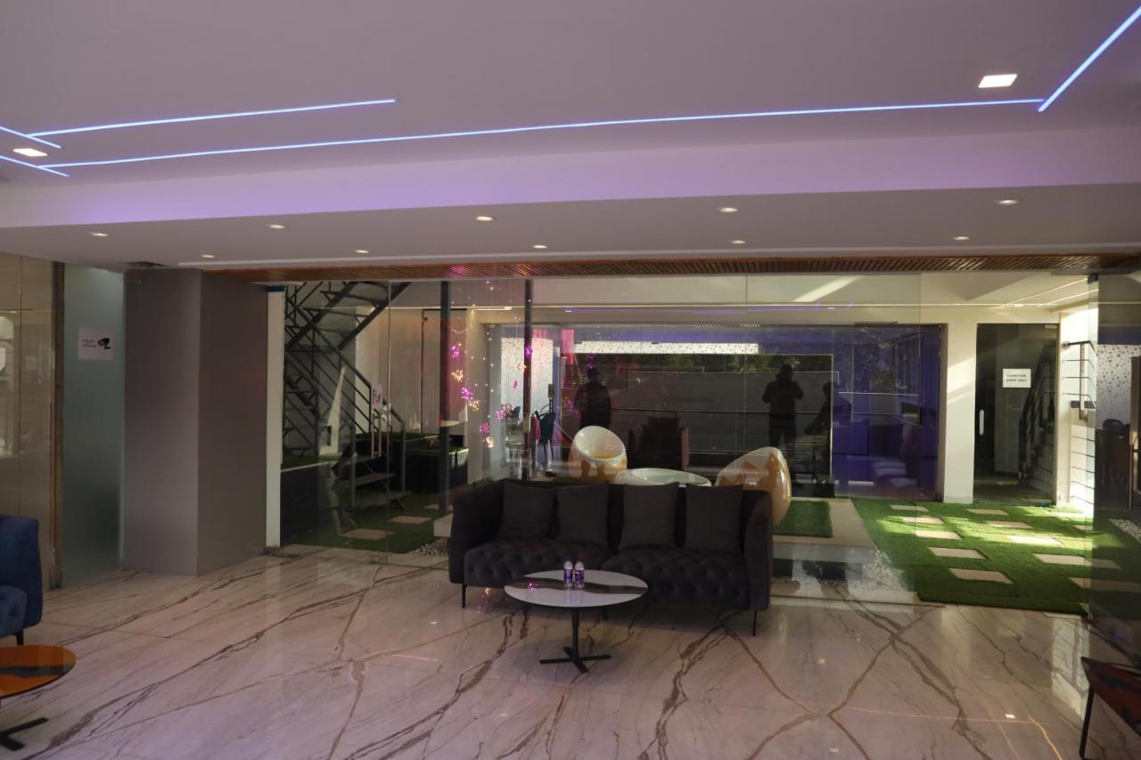 Vaabi Saabi Hotel Gurgaon Zewnętrze zdjęcie